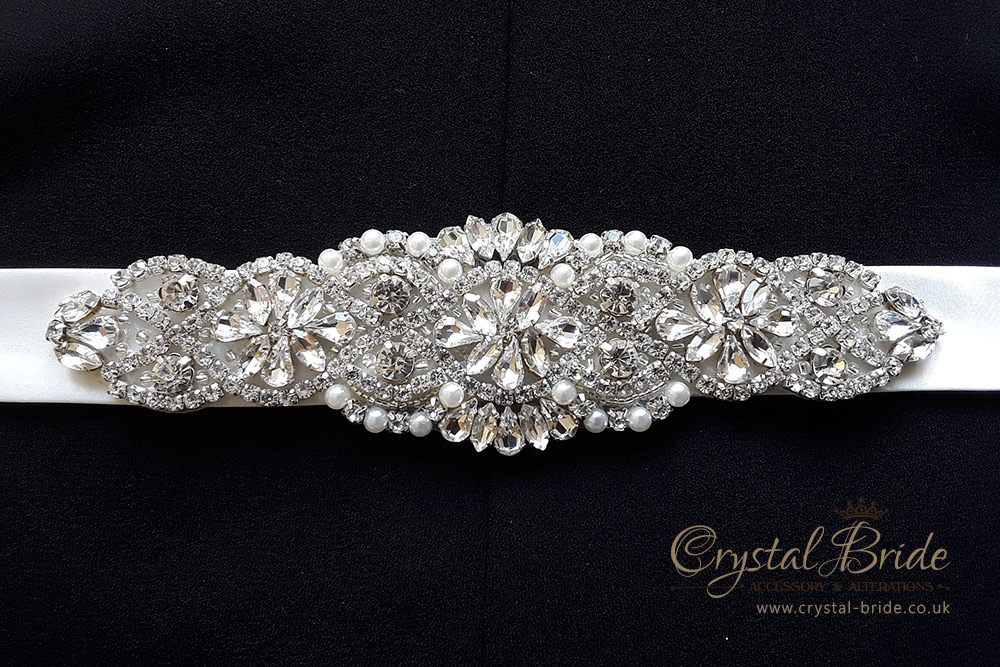 Belt/Cristal motifs 10