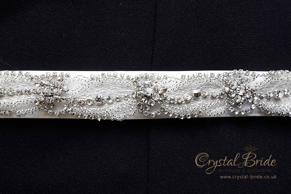 Belt/Cristal motifs 16